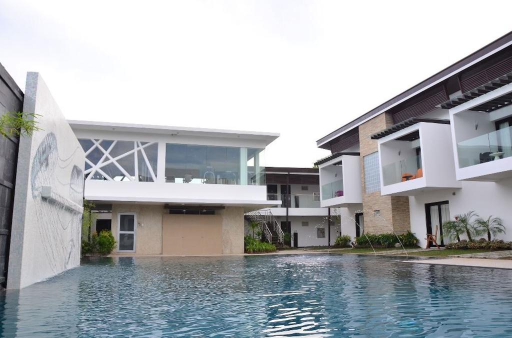 One Manalo Place Puerto Princesa Bagian luar foto